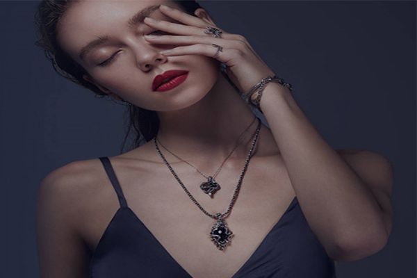 ?浦首個(gè)企業(yè)服務(wù)站在8號(hào)橋三期揭牌啟用