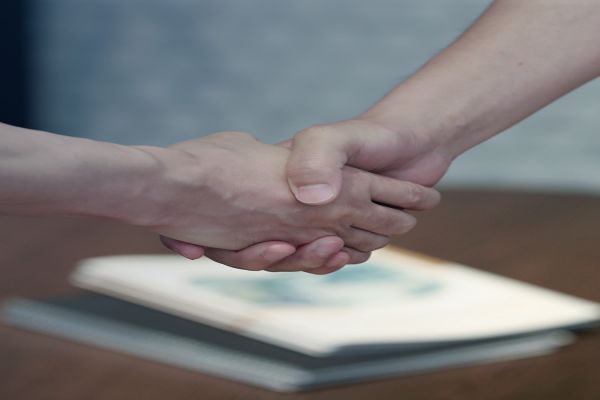 高端網(wǎng)站建設(shè)，讓你的網(wǎng)站更吸睛！